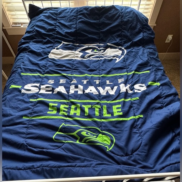Seattle Seahawk Football Blanket - Picture 2 of 8